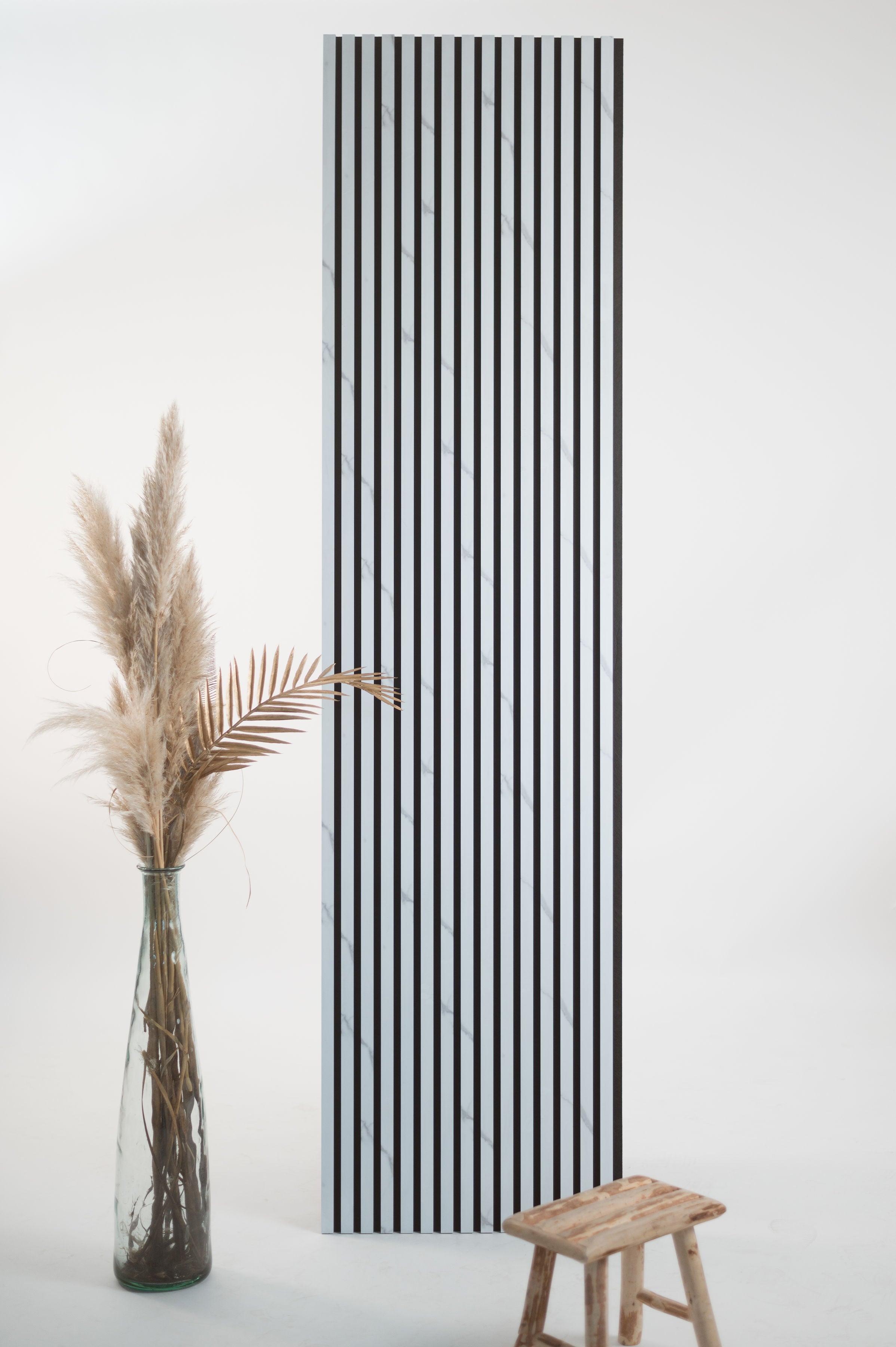 Panneaux Muraux Acoustiques MEBANO 4x (18,5x240 Cm) - Placage Chêne Sur HDF Blanc, Isolation Phonique Et Design